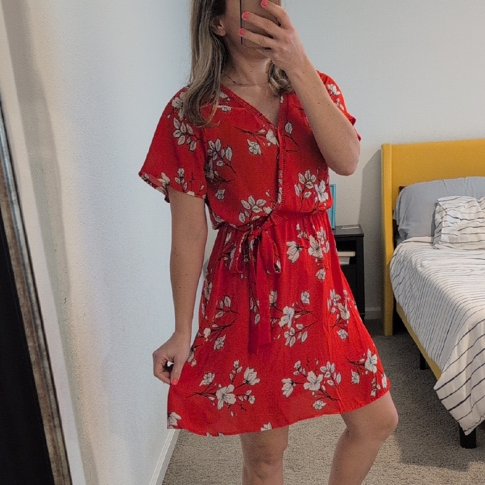 Red Floral Faux‎ Wrap Dress Size Small